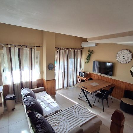 Delight Apartments Golem  Ngoại thất bức ảnh