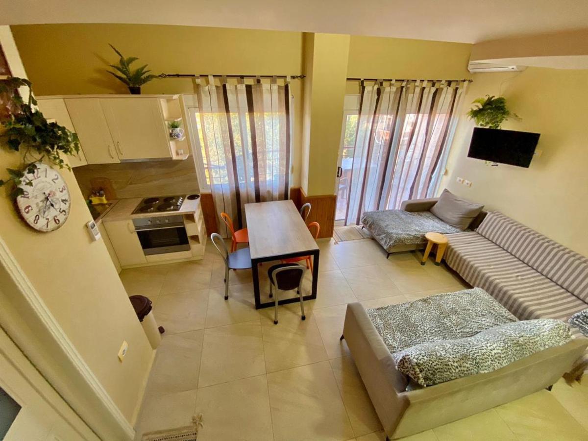 Delight Apartments Golem  Phòng bức ảnh