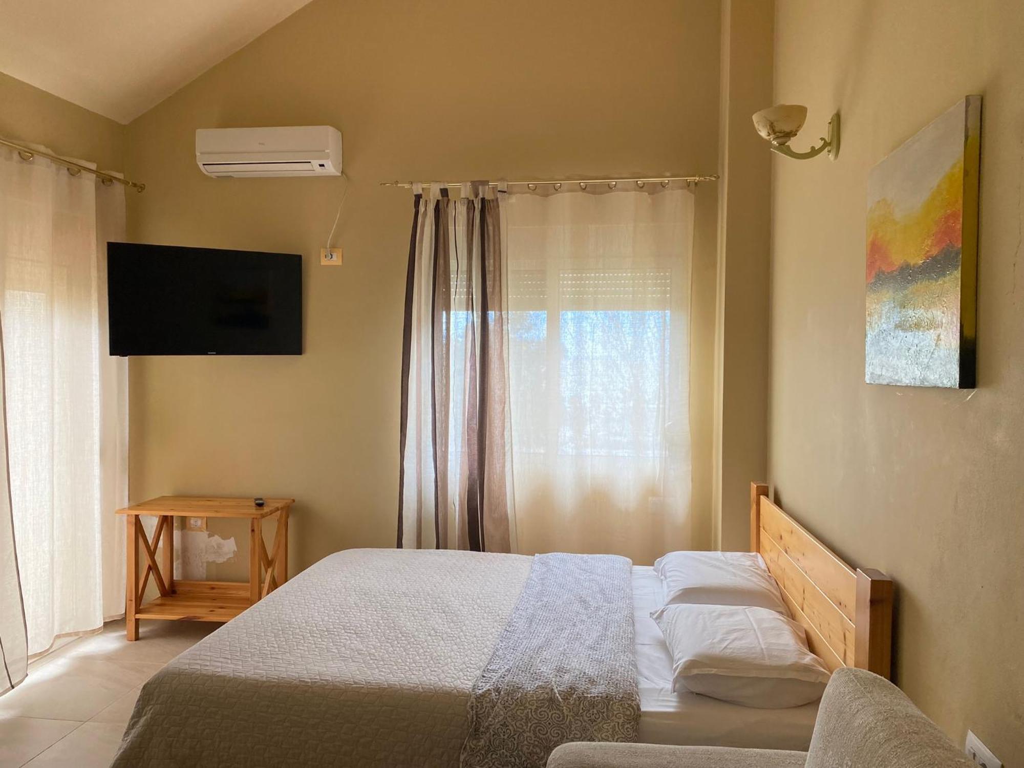 Delight Apartments Golem  Phòng bức ảnh